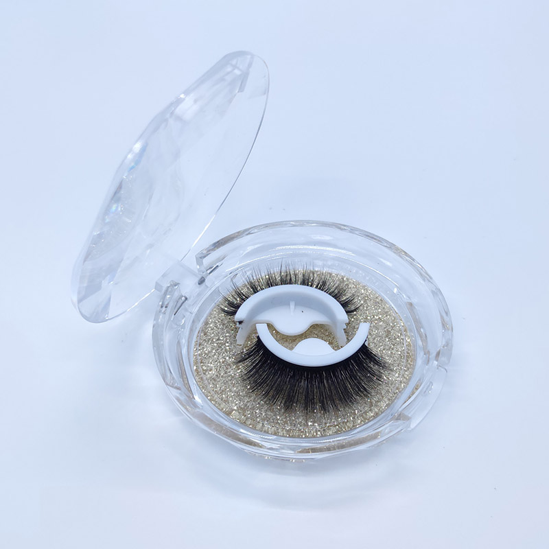 Lông mi giả tự dính Wispy Eyelashes With Diamond Box